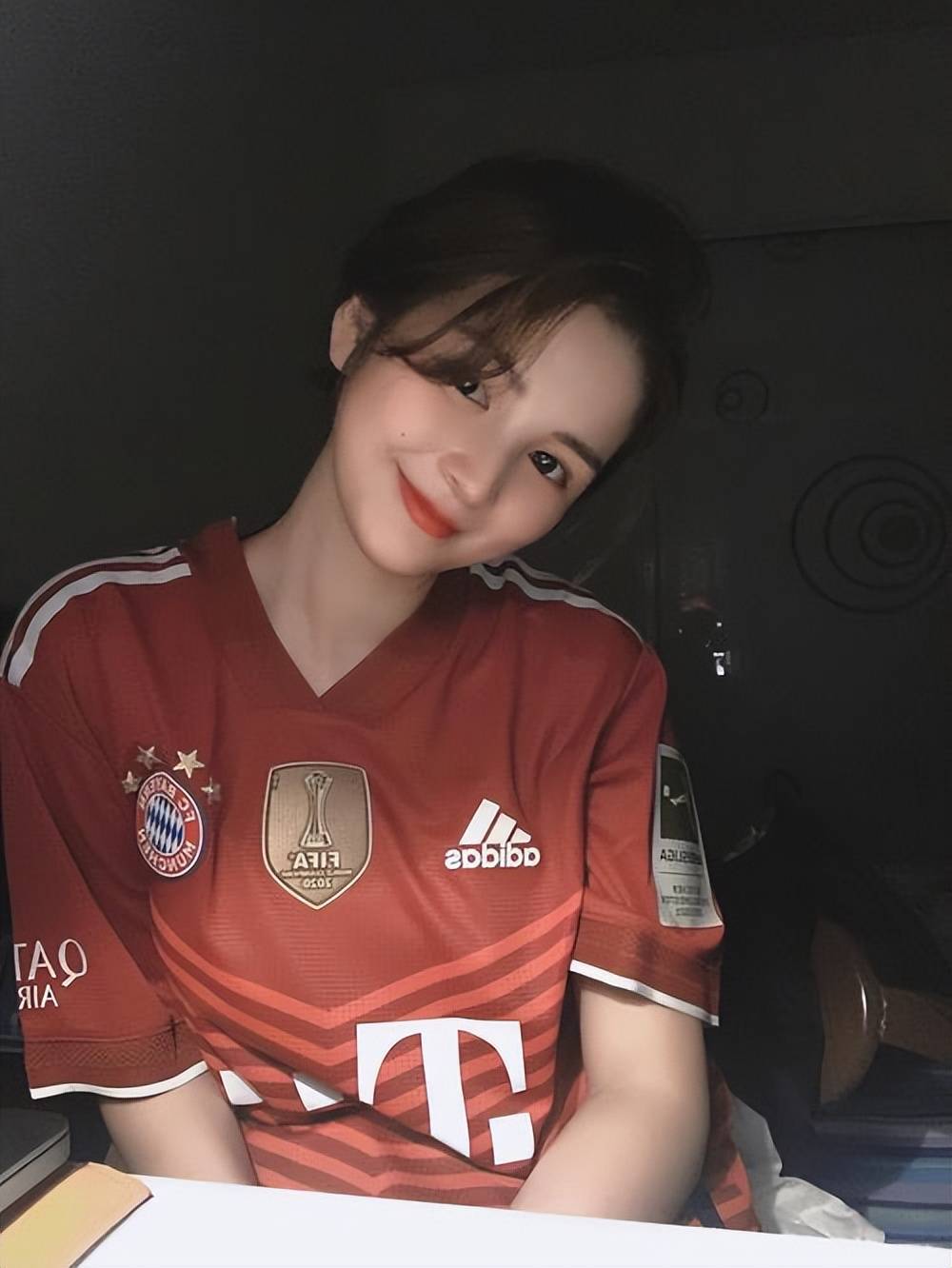 昨晚冷门频爆，今晚欧冠再战9场，比分精准预测，有1场可能爆冷